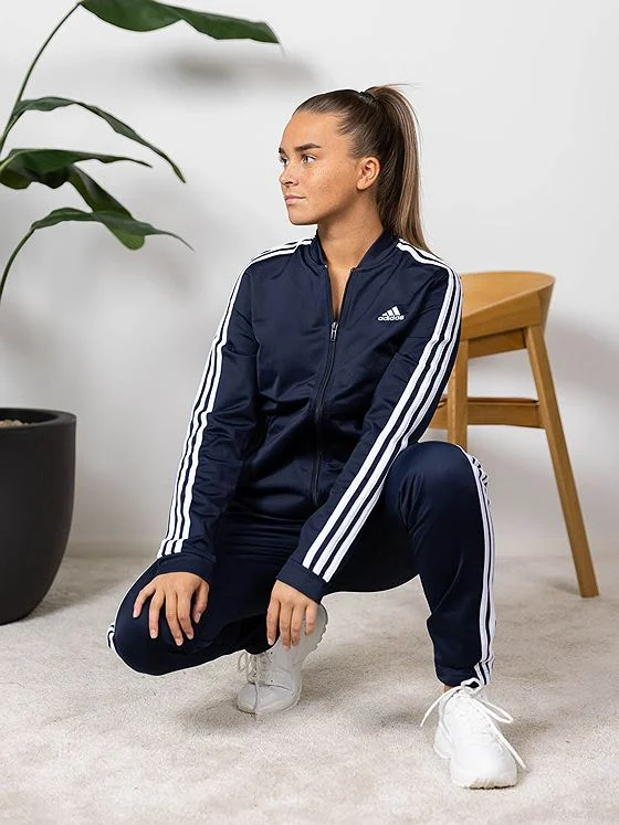5 Celana Adidas dengan Gaya yang Cool di Tahun 2025