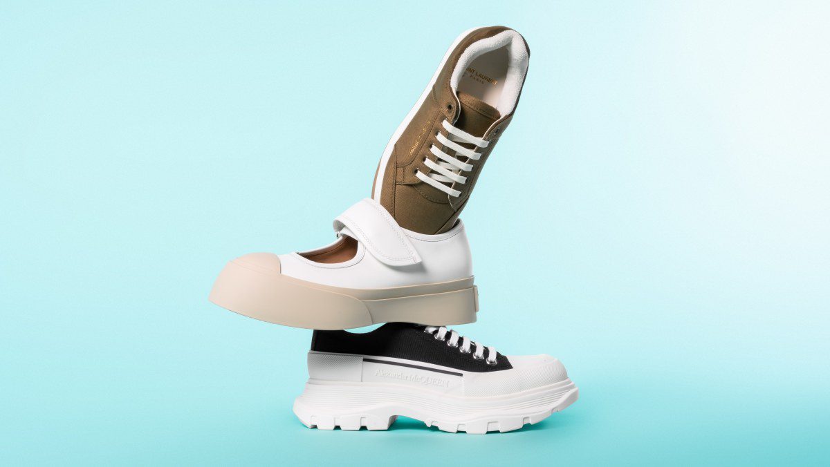 Sneakers Stylish: Perpaduan Feminin dan Kasual yang Trendy